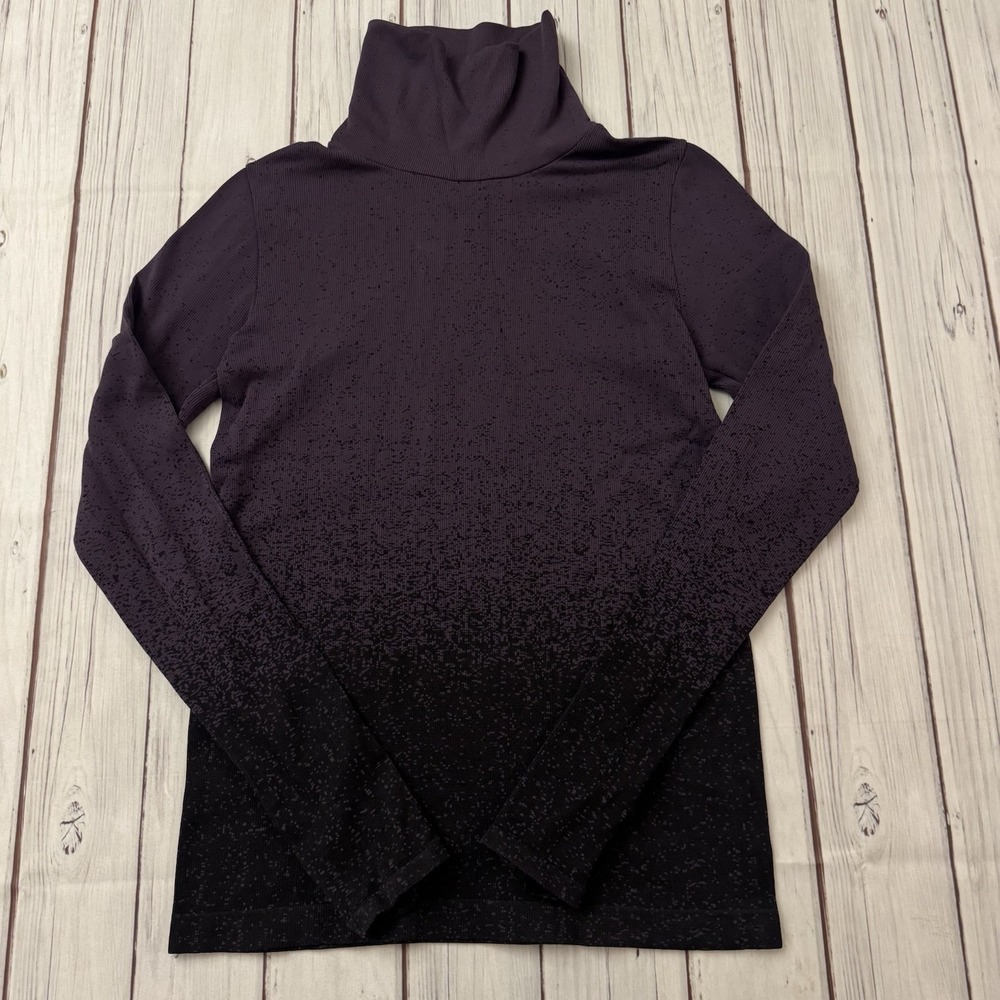 Athleta Womens Shirt Purple‎ Medium Long Sleeve Nylon Spandex Activewear